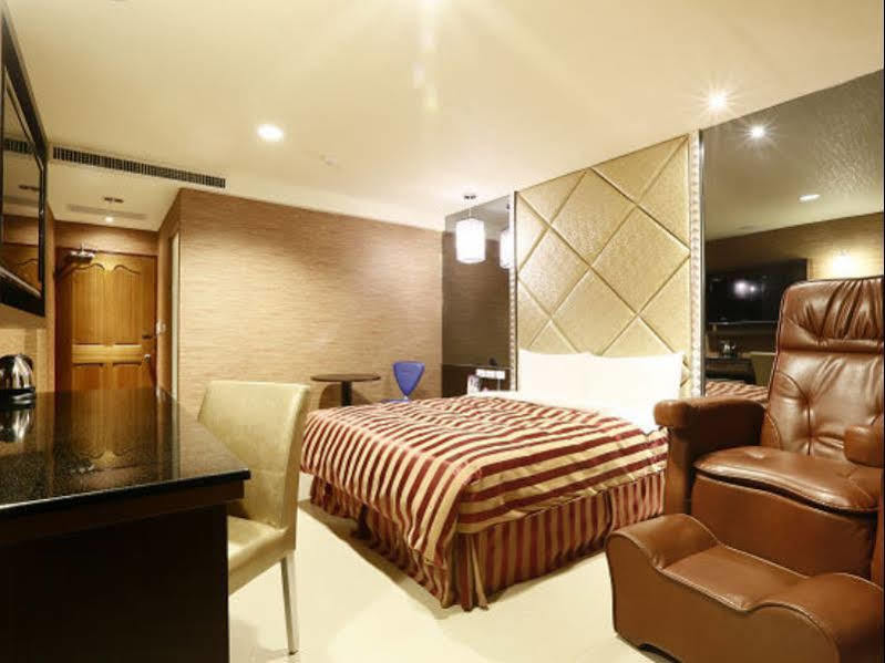 Hua Xiang Motel - Arena Kaohsiung Exterior foto